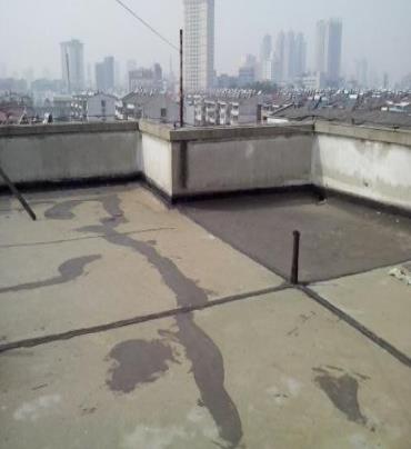 长汀漏水维修 楼顶漏水是什么原因，楼顶漏水维修方法是什么?